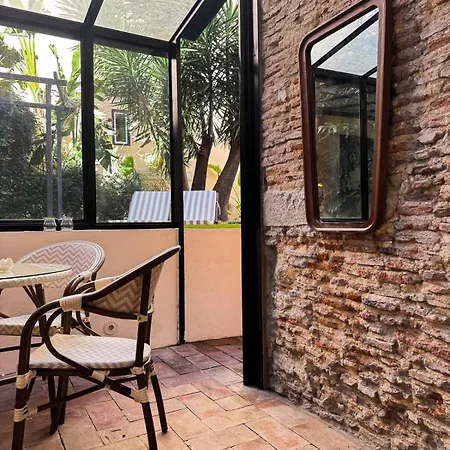 Pool & Garden In The Heart Of Lisbon