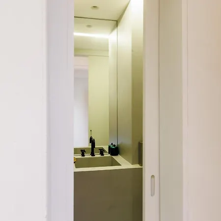 Apartment Pool & Garden In The Heart Of *