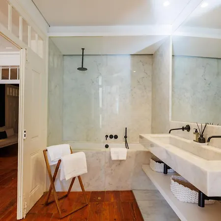 Pool & Garden In The Heart Of * Lizbona