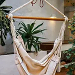 Pool & Garden In The Heart Of アパート