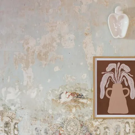 Pool & Garden In The Heart Of