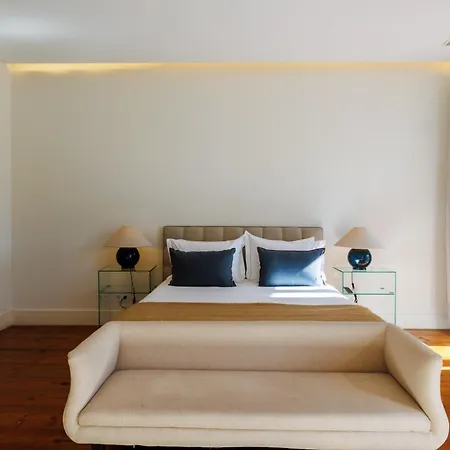 Pool & Garden In The Heart Of Apartamento