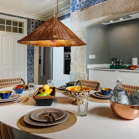 Pool & Garden In The Heart Of Apartamento