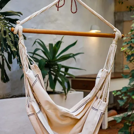 Pool & Garden In The Heart Of Apartamento