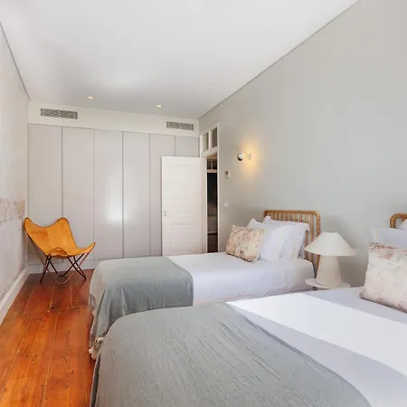 Pool & Garden In The Heart Of Apartamento *